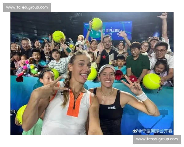 泛太赛女双：巴博斯 斯特凡尼 6-46-3 夺冠