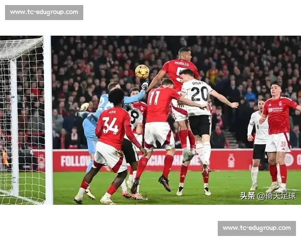 曼联对阵尤文巅峰对决豪门碰撞引爆欧陆焦点之夜战术博弈与荣耀较量 曼联对阵尤文巅峰对决豪门碰撞引爆欧陆焦点之夜战术博弈与荣耀较量