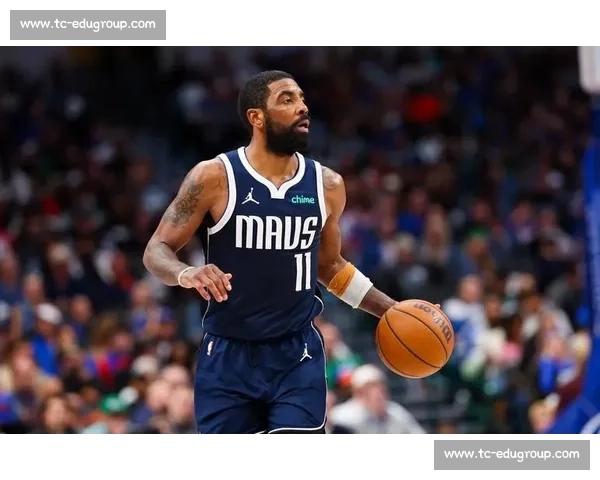 爵士对决热火焦点之战攻防博弈看点全面解析季后赛前景与球星表现 爵士对决热火焦点之战攻防博弈看点全面解析季后赛前景与球星表现